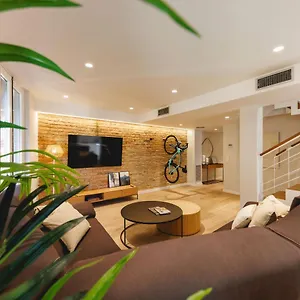 Bravissimo Cort Reial Duplex, Spacious With 3 Bedrooms , Girona Spain