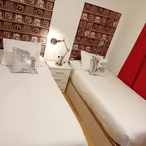 Compartido Excelente Ubicacion , El Prat de Llobregat Spain
